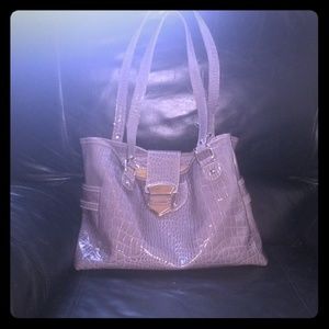 A Liz Caliborne pure